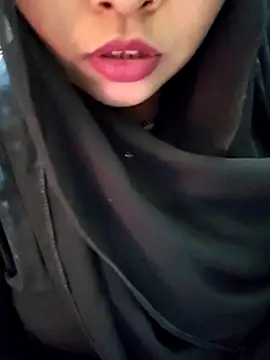 Indian-Nazia's cam snapshot