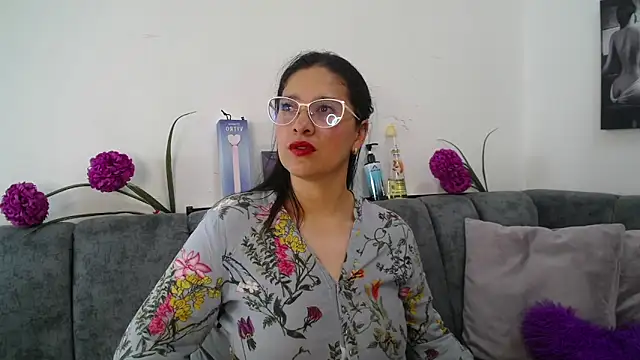 Alana_steel_1's cam snapshot