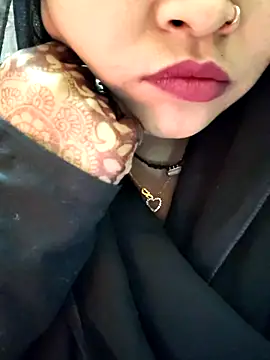 Indian-Nazia's cam snapshot