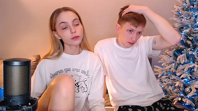 juliaanddima's cam snapshot