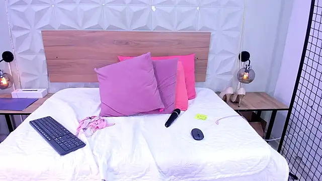 Stacey_white_'s cam snapshot