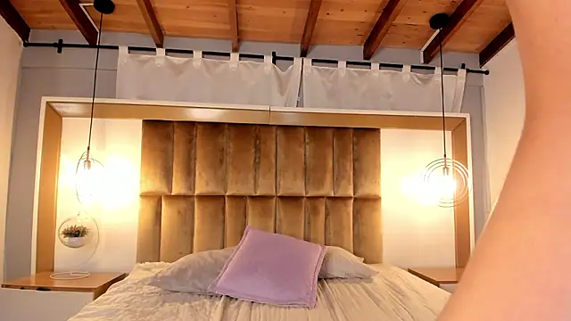 BrianaJhons19's cam snapshot