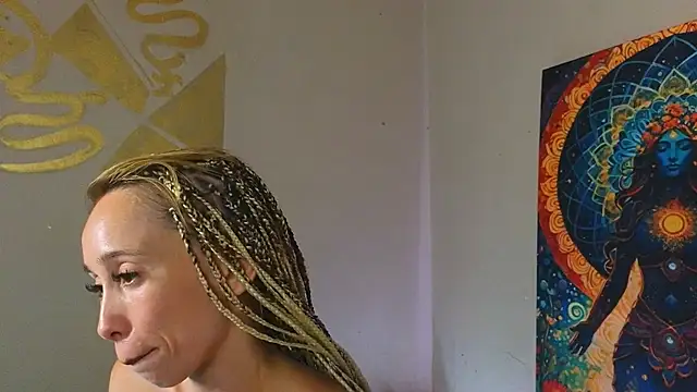 DIOSAHONEY's cam snapshot