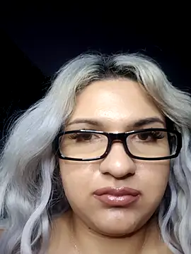 LollaHeart's cam snapshot