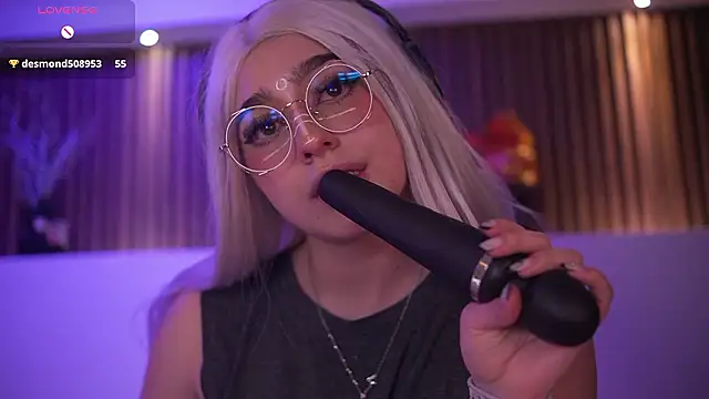 GabyRose9's cam snapshot