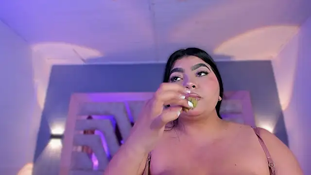 BellaBoobs_'s cam snapshot