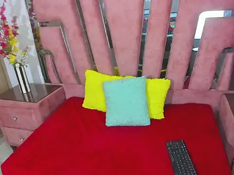 MaraKarly's cam snapshot