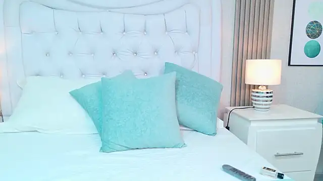 BellaFoox's cam snapshot