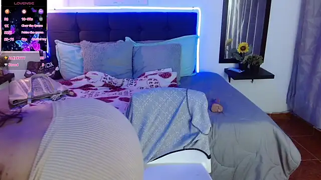 Keyla01_'s cam snapshot