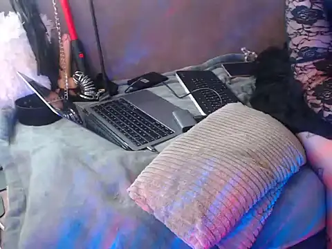 GoddessMonicaAngels's cam snapshot