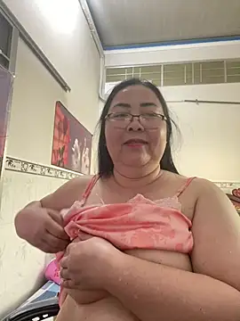 Alinat_'s cam snapshot