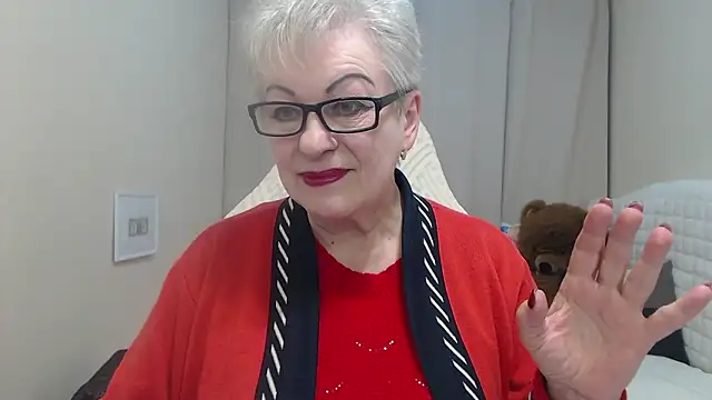 KayleSmoll's cam snapshot