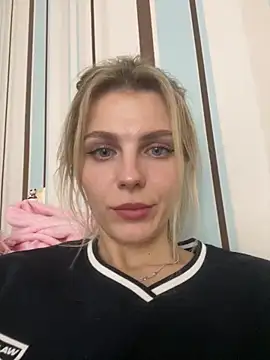 My_Hotgirl's cam snapshot