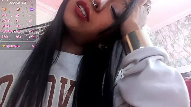 Sheilly_brown's cam snapshot