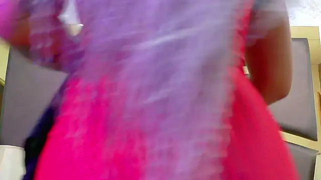 EmilieLake's cam snapshot