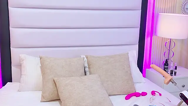 VioletFroost's cam snapshot