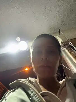 J_loren's cam snapshot