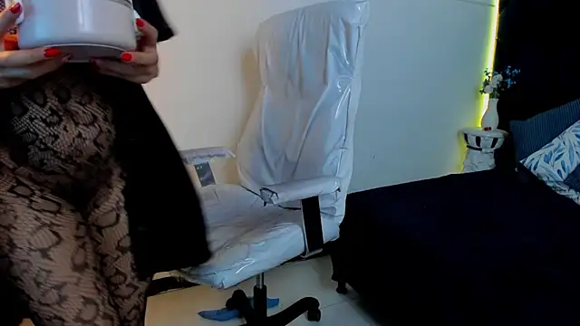 lauren_fit's cam snapshot