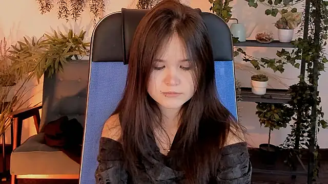 Elainebeness live sex cam