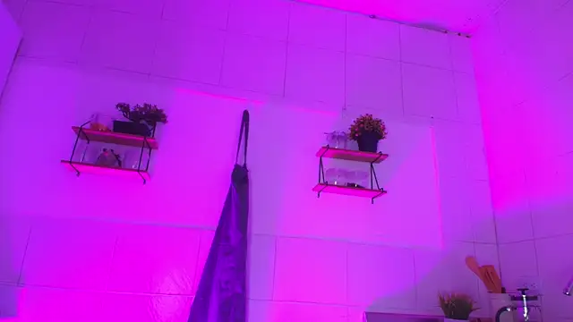 katy_handerson's cam snapshot