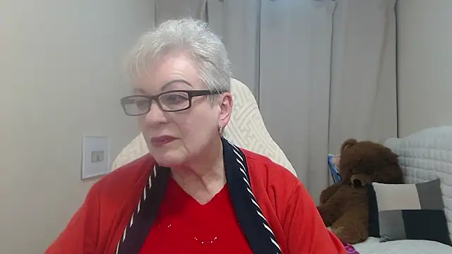 KayleSmoll's cam snapshot