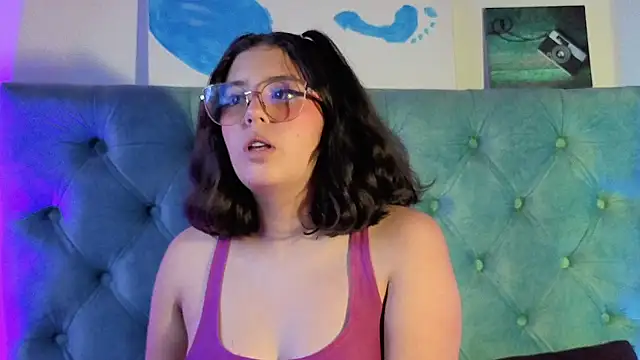 Paola_Lyon_'s cam snapshot