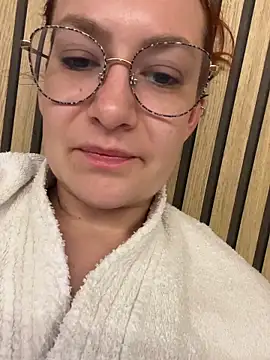 ladoucedu34's cam snapshot