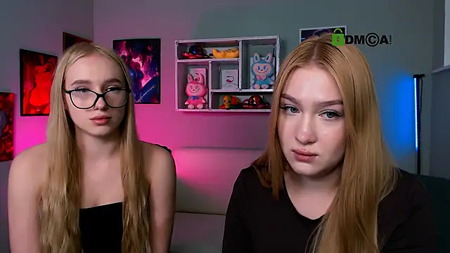 playful_sophie's cam snapshot