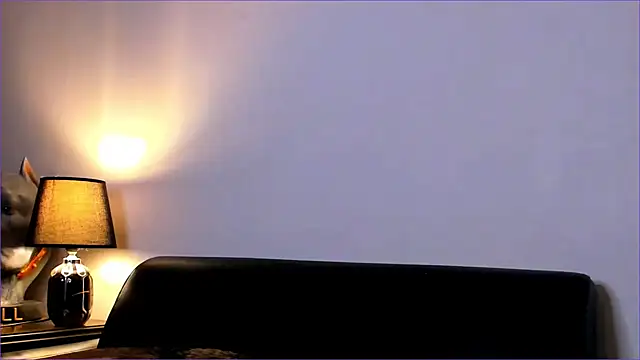 BradLeon_'s cam snapshot