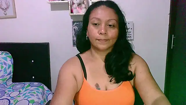 zaray_bella's cam snapshot