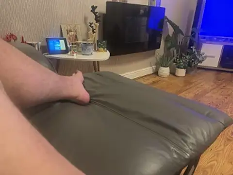 Makemycockcum live sex cam