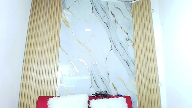 Luluu_08 live sex cam