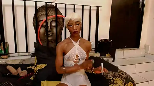 Nikistickyxx25's cam snapshot