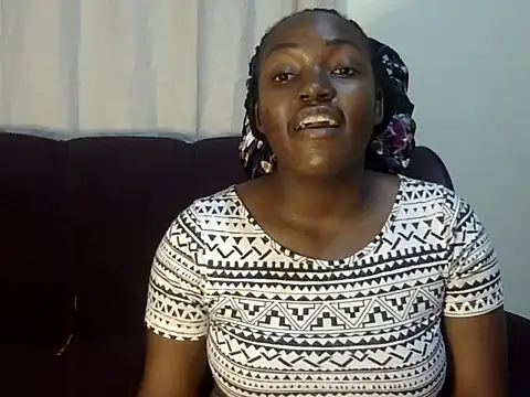 Sexy-suzy live sex cam