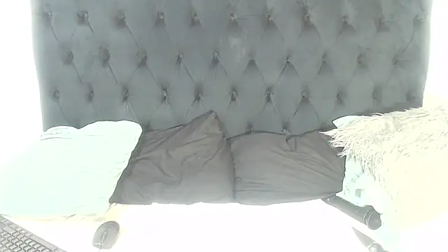 BootyClitQueen live sex cam