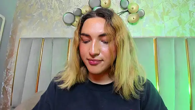 TomLondon_ live sex cam