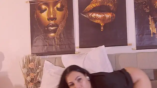 ReiyaRey live sex cam