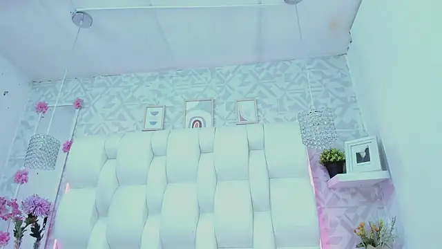 MelodiLovee_'s cam snapshot