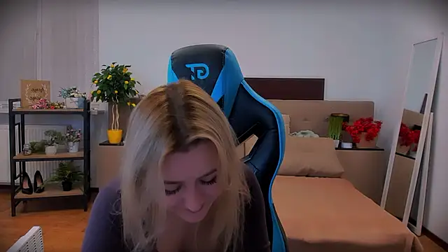 Lulu___Moon live sex cam