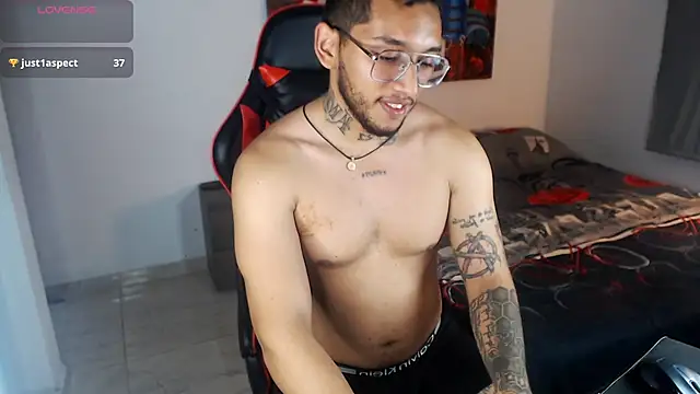 EvanVelvet's cam snapshot