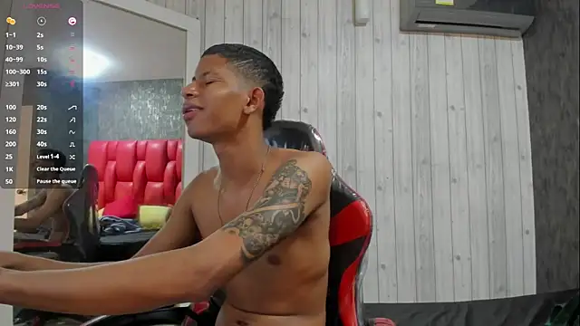 _erick_j's cam snapshot