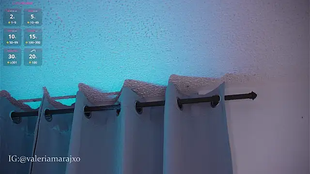 Your_naughtytrans live sex cam