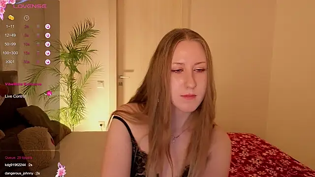 CassieReborn's cam snapshot