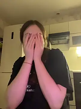 Charming_hamster_'s cam snapshot