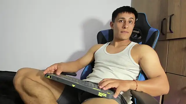 dorman_boy's cam snapshot