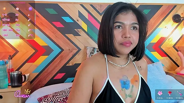 NaiirobiSwan's cam snapshot