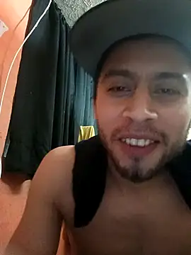 Mich_Stev9524's cam snapshot