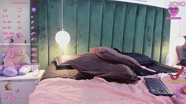 PaulinaGame live sex cam