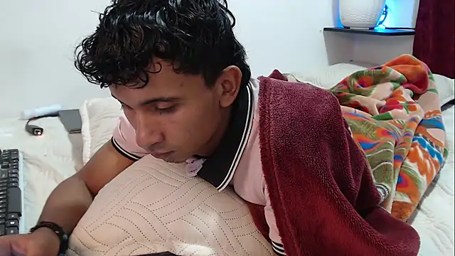 _Duvan_123's cam snapshot