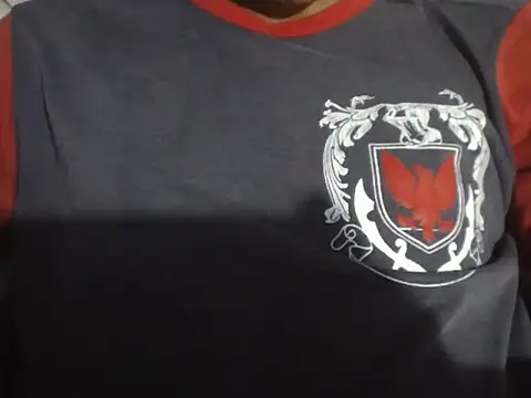 Carlos_Albert02's cam snapshot